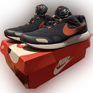 Nike Men's Air Pegasus A/T  size 9.5